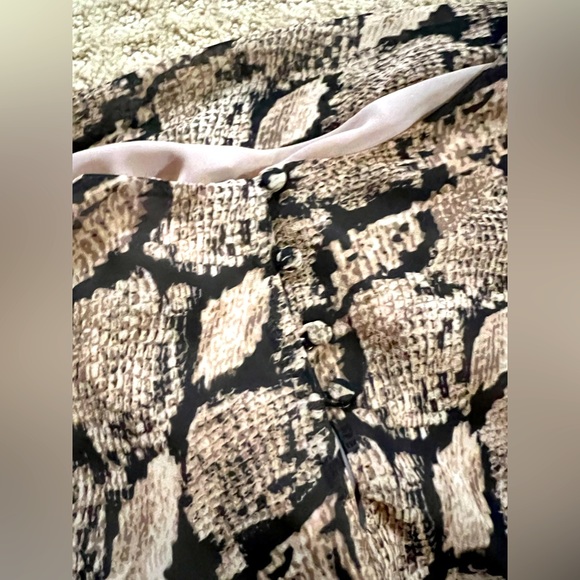 NWOT ASTR snake print cowl neck tank - Picture 3 of 3